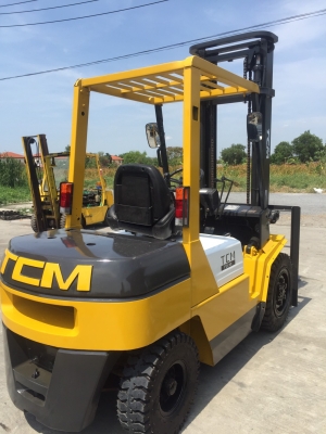 ขายรถนำเข้า TCM ขนาด3.0ตัน ดีเซล เกียร์ออร์โต้ ยก4เมตร