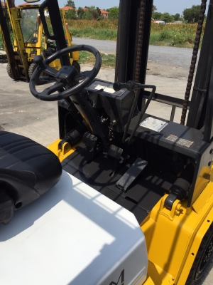 ขายรถนำเข้า TCM ขนาด3.0ตัน ดีเซล เกียร์ออร์โต้ ยก4เมตร