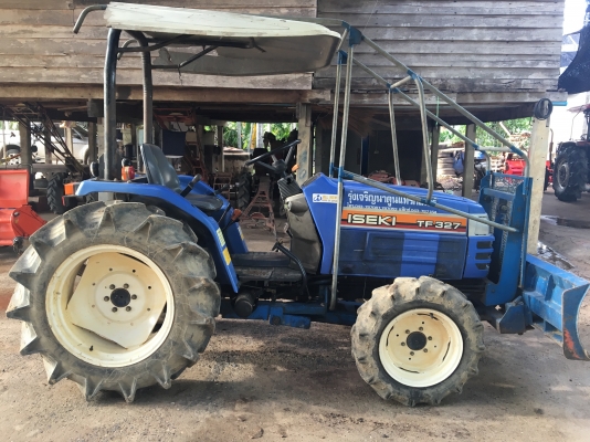 ขายรถไถอีชากิ32แรงราคา190000บาท  มีไบมีดและผาน5หนึ่งอันพร้อมใช้งานสายๆครับสนใจ โทร0813655997 อำพร พาเจริญ ต วังบัว อ คลองขลุง จ กำแพงเพชร