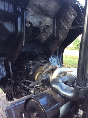 10ล้อMISSUBISHI  FUSO (ไอ้หลงFN527 หัวลาก 2เพลา) เครื่อง 220 แรงแท้  เทอร์โบ เกียร์10 สปีด ยางดี ครัทชีสวยจัด รถเดิมพร้อมใช้งานราคา 600,000 บาท ศุภากร 081-1903107 , 081-4252943.