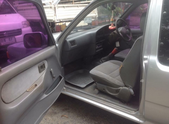 ขายโตโยต้าไมตี้เอ็กซ์ แค๊ป ปี 96 เครื่องดีเซล 2500 พวงมาลัยพาวเวอร์รถสวยเดิมๆไม่มีชน ขายโตโยต้าไมตี้เอ็กซ์ แค๊ป ปี 96 เครื่องดีเซล 2500 พวงมาลัยพาวเวอร์รถสวยเดิมๆไม่มีชน