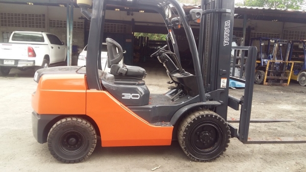 FORKLIFT 3.0T TOYOTA 8FD30 Diesel 2Z Auto 4.0 M.งาสไลด์ ญี่ปุ่น FORKLIFT 3.0T TOYOTA 8FD30 Diesel 2Z Auto 4.0 M.งาสไลด์ ญี่ปุ่น