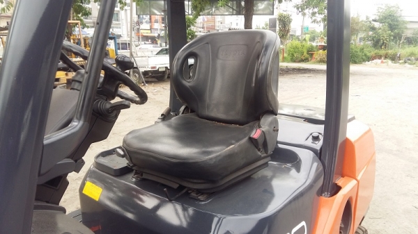 FORKLIFT 3.0T TOYOTA 8FD30 Diesel 2Z Auto 4.0 M.งาสไลด์ ญี่ปุ่น FORKLIFT 3.0T TOYOTA 8FD30 Diesel 2Z Auto 4.0 M.งาสไลด์ ญี่ปุ่น