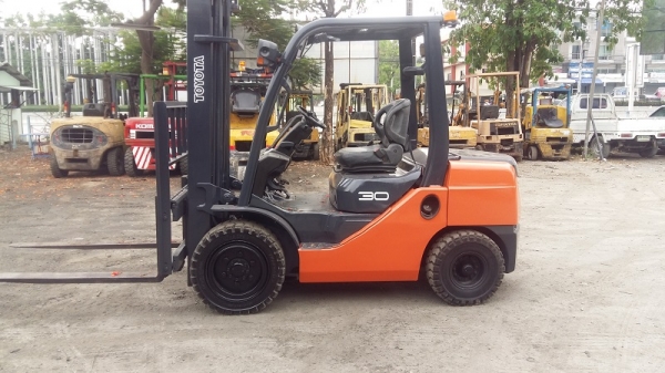 FORKLIFT 3.0T TOYOTA 8FD30 Diesel 2Z Auto 4.0 M.งาสไลด์ ญี่ปุ่น