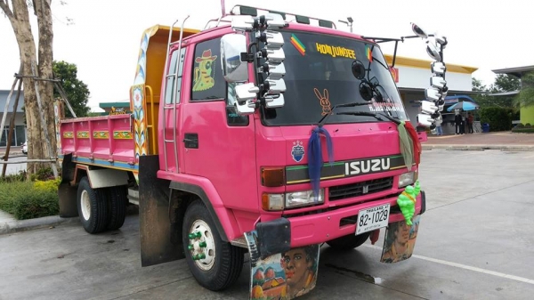 ขายรถดั้ม5คิว ร็อกกี้195แรง อู่สงวนศักดิ์ พาวเวอร์ จิฟฟี่ ภายในสวย แอร์เย็น เอกสารถูกต้อง เล่มทะเบียนพร้อมโอน ราคา750,000 สนใจโทร 090-8588220คุณนะ 093-3258446คุณบิว หรือเข้าดูสินค้าอื่นๆได้ที่ www.narong2truck.com หรือ www.truck.in.th/498 หรือเพจFacebook ขายรถดั้ม5คิว ร็อกกี้195แรง อู่สงวนศักดิ์ พาวเวอร์ จิฟฟี่ ภายในสวย แอร์เย็น เอกสารถูกต้อง เล่มทะเบียนพร้อมโอน ราคา750,000 สนใจโทร 090-8588220คุณนะ 093-3258446คุณบิว หรือเข้าดูสินค้าอื่นๆได้ที่ www.narong2truck.com หรือ www.truck.in.th/498 หรือเพจFacebook