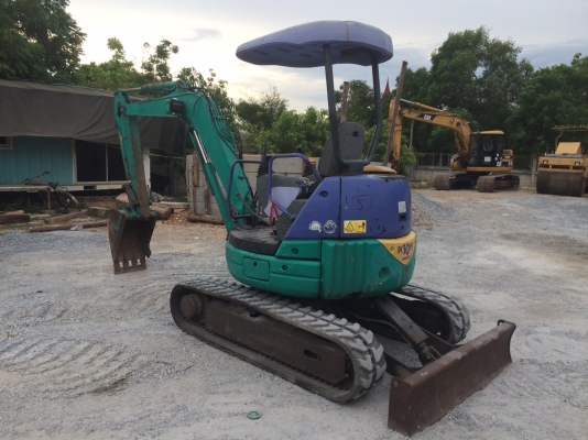 KOMATSU PC30MR เก่าญี่ปุ่น พร้อมใช้งาน โทร.090-986-2521 อ๊อบ