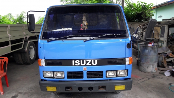 Isuzu Nkr เครื่อง 4BE1-110 แรง หัวลากคัสซี ทำสีหัวใหม่ ทะเบียน ม.89 Isuzu Nkr เครื่อง 4BE1-110 แรง หัวลากคัสซี ทำสีหัวใหม่ ทะเบียน ม.89