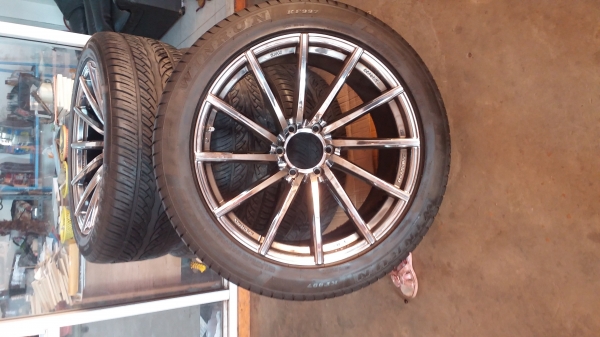 ขายแม็กพร้อมยาง ขอบ22" ขายแม็กพร้อมยาง ขอบ22"