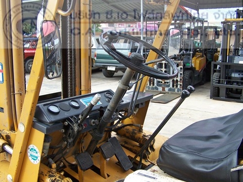 ขาย รถโฟล์คลิฟท์ KOMATSU รุ่น FD25-10