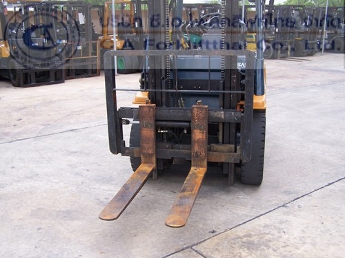ขาย รถโฟล์คลิฟท์ TOYOTA รุ่น 7FD20