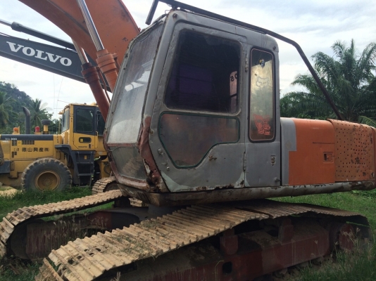 รถแบคโฮ HITACHl  EX 200 - 2. , ( มีขาย 2 คัน. )     สนใจติดต่อ  081 - 6079515