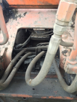 รถแบคโฮ HITACHl  EX 200 - 2. , ( มีขาย 2 คัน. )     สนใจติดต่อ  081 - 6079515