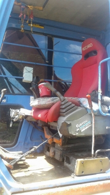 รถแบคโฮ HITACHl  EX 200 - 2. , ( มีขาย 2 คัน. )     สนใจติดต่อ  081 - 6079515