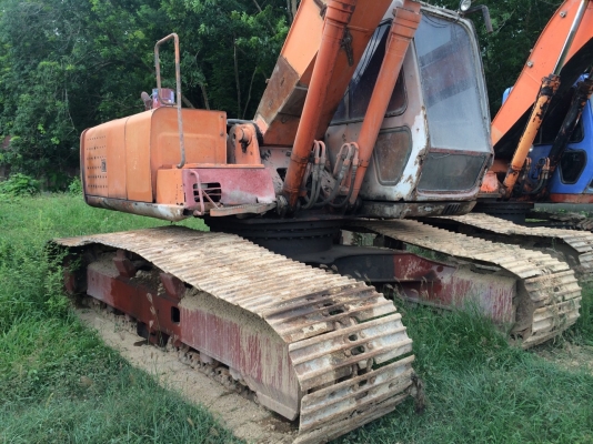 รถแบคโฮ HITACHl  EX 200 - 2. , ( มีขาย 2 คัน. )     สนใจติดต่อ  081 - 6079515