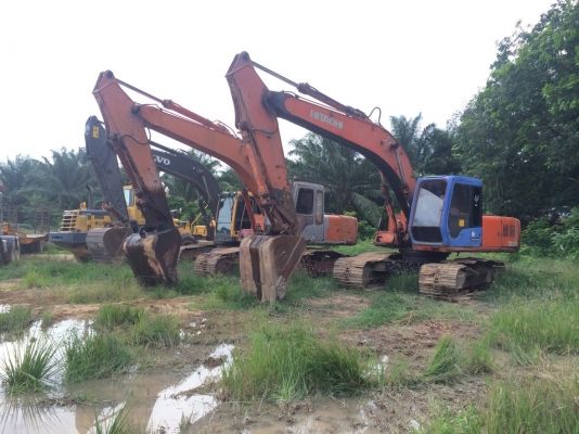 รถแบคโฮ HITACHl  EX 200 - 2. , ( มีขาย 2 คัน. )     สนใจติดต่อ  081 - 6079515