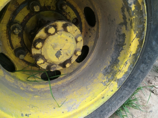 ขายหกล้อหัวยาวเครื่องอีซูซุราคา95000บาทครับ