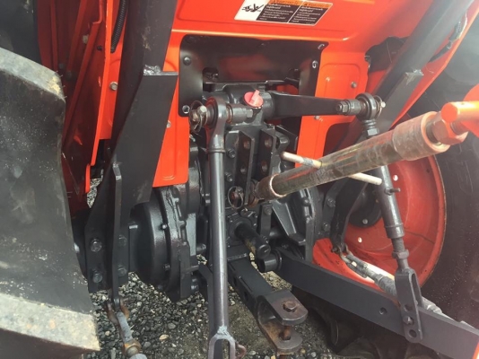 ขายรถไถคูโบต้า L3608 ใช้งาน 500 ชั่วโมง อุปกรณ์พร้อม เล่มทะเบียนครบ สนใจโทร 081-9136451 คุนโบว์