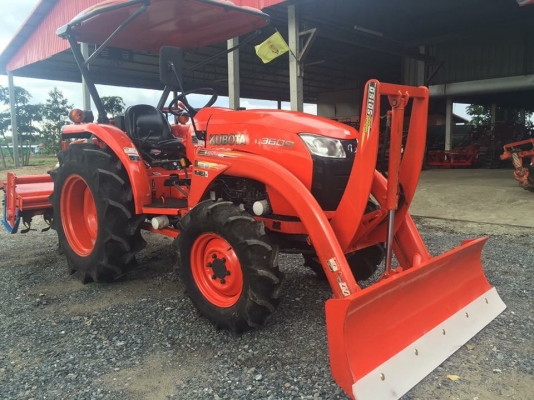 ขายรถไถคูโบต้า L3608 ใช้งาน 500 ชั่วโมง อุปกรณ์พร้อม เล่มทะเบียนครบ สนใจโทร 081-9136451 คุนโบว์