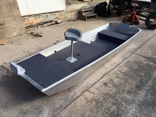 เรือท้องแบนขนาด 12 ฟุตสั่งปูบาส สวยๆครับ