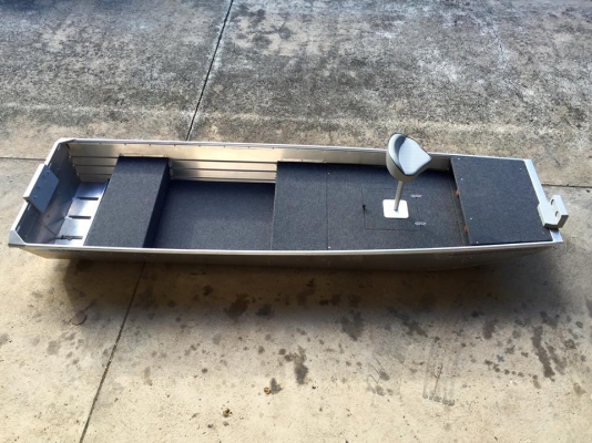 เรือท้องแบนขนาด 12 ฟุตสั่งปูบาส สวยๆครับ