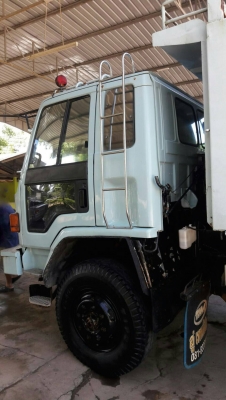 รถอีซูซุ 10 ล้อดั้ม FXZ  240 แรงม้า. ปี 37. , ( * ขาวทำฟ้า. )    สนใจติดต่อ  081 - 6079515