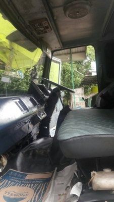 รถอีซูซุ 10 ล้อดั้ม FXZ  240 แรงม้า. ปี 37. , ( * ขาวทำฟ้า. )    สนใจติดต่อ  081 - 6079515