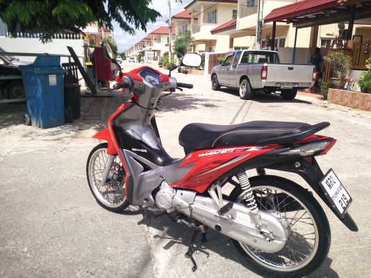 เวฟ110ไอสตาร์ทมือ