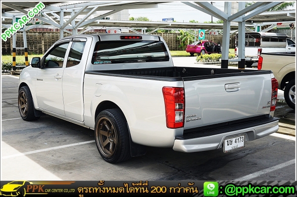 2013 ISUZU SPACECAB 2.5 SLX D-MAX
