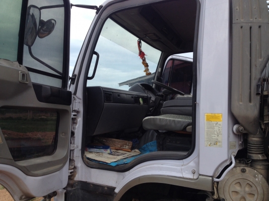 ขายรถบรรทุก 6 ล้อ Hino FC4J ปี43 สภาพสวย คัดซีสวย