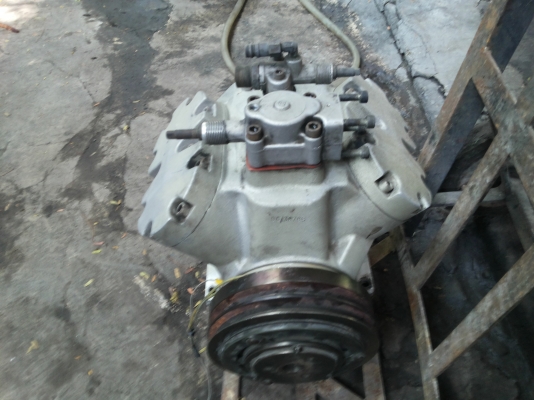 ขายคอมแอร์มือสองสำหรับรถบัสเล็ก