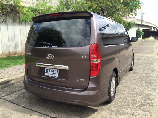 hyundai h1 elite สีน้ำตาล ปี 2014 รถมือเดียว สวยมากไม่มีริ้วรอย ถูกที่สุดในตลาด