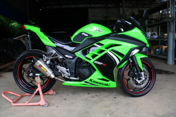 ขาย KAWASAKI NINJA 300 ปี2013 เขียว ท่อสูตร ทะเบียนพร้อมโอน 114000
