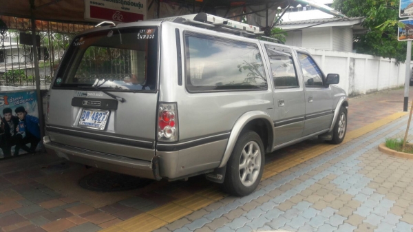 ISUZU แวน ปี94 วาง2เจ ออโต้ ขับดี พร้อมใช้ ISUZU แวน ปี94 วาง2เจ ออโต้ ขับดี พร้อมใช้