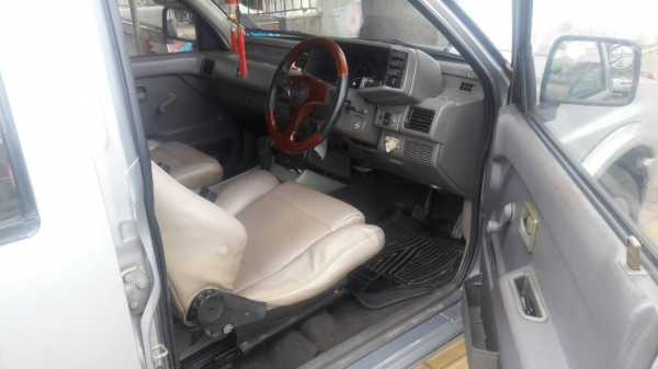 ISUZU แวน ปี94 วาง2เจ ออโต้ ขับดี พร้อมใช้ ISUZU แวน ปี94 วาง2เจ ออโต้ ขับดี พร้อมใช้