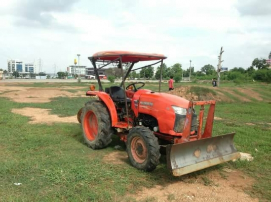 ขายรถไถ KUBOTA L3608 ปี53 อุปกรณ์ ดันหน้า ผานหลัง สภาพพร้อมใช้งาน เอกสารเล่มทะเบียนพร้อมโอน ราคา240,000 สนใจโทร 090-8588220คุณนะ 093-3258446คุณบิว หรือเข้าดูสินค้าอื่นๆได้ที่ www.narong2truck.com หรือ www.truck.in.th/498 หรือเพจFacebook ณรงค์ ซื้อขายรถมือ ขายรถไถ KUBOTA L3608 ปี53 อุปกรณ์ ดันหน้า ผานหลัง สภาพพร้อมใช้งาน เอกสารเล่มทะเบียนพร้อมโอน ราคา240,000 สนใจโทร 090-8588220คุณนะ 093-3258446คุณบิว หรือเข้าดูสินค้าอื่นๆได้ที่ www.narong2truck.com หรือ www.truck.in.th/498 หรือเพจFacebook ณรงค์ ซื้อขายรถมือ