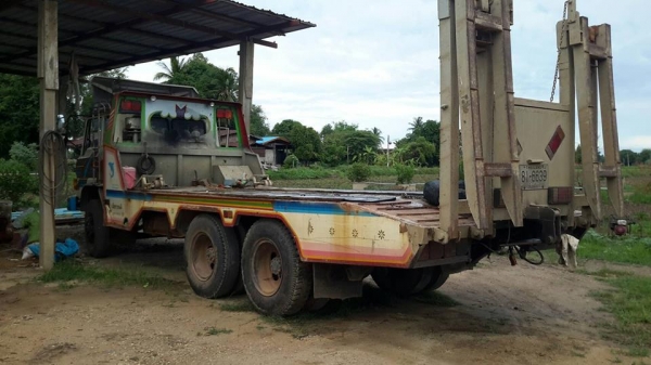 ขายรถเทรลเลอร์2เพลา FM17 เครื่อง168แรง EH700 มีบันไดขึ้นรถเกี่ยว สภาพพร้อมใช้งาน เอกสารถูกต้อง เล่มทะเบียนพร้อมโอน ราคา495,000 สนใจโทร 090-8588220คุณนะ 093-3258446คุณบิว หรือเข้าดูสินค้าอื่นๆได้ที่ www.narong2truck.com หรือ www.truck.in.th/498 หรือเพจFace