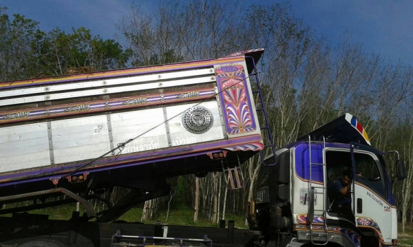 ขายดาวน์ 360 ปี 55 แม่ลูก กะบะ มีเนียม ราคา 900,000- ผ่อนต่อ 38 งวด งวดละ 55,000.- พร้อมให้เเปลียนสัญญาได้