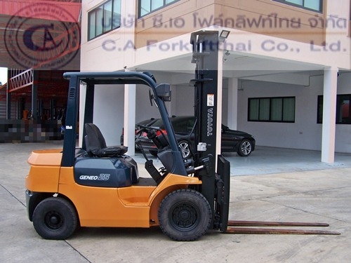 ขาย รถโฟล์คลิฟท์ TOYOTA รุ่น 7FD25