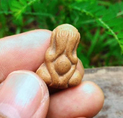 พระปิดตา สวยๆ เนื้อดินเผา มีองค์เดียว