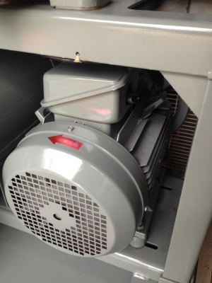 ปั๊มลมลูกสูบเก็บเสียงHITACHI 10แรงม้าเก่าญี่ปุ่น0833554933