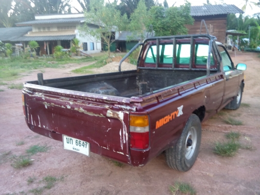 ขายรถกระบะตอนเดียวโตโย้ต้าไมตี้เอ็ก  ปี92  พร้อมใช้งาน เล่มติดมือ..