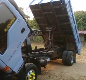 6 ล้อดั้ม NPR66LX5 -120เเรง ห้างเเท้ ปี 39 แอร์ เพาเวอร์ ดั้ม3มิตรแท้ ช่วงล่างF สภาพสวยเดิมเต็มสุดๆพร้อมใช้งาน 100\%อุปกรณ์ครบ