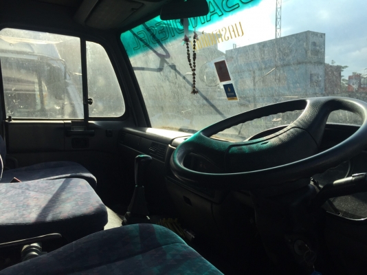 ขาย อีซูซุ 200 กะบะพื้นเรียบ ยาว 6.5 มีสองคัน ขาย อีซูซุ 200 กะบะพื้นเรียบ ยาว 6.5 มีสองคัน