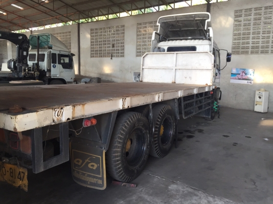 ขาย อีซูซุ 200 กะบะพื้นเรียบ ยาว 6.5 มีสองคัน ขาย อีซูซุ 200 กะบะพื้นเรียบ ยาว 6.5 มีสองคัน