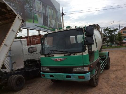 รถโม่ปูน 6 ล้อเก่าญี่ปุ่น ขนาดโม่ 4 คิว มาแล้ว