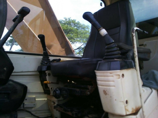 ขออนุญาติขาย CAT 320VERSIONบชื้อขายไฟฟ้าครบพร้อมใช้งานราคา  880000 สนใจติดต่อ  ช่างดำ  0853224877-0988930465