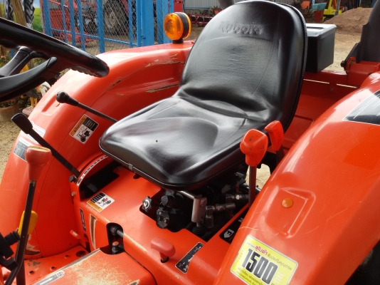 ปัญญาแทรคเตอร์..จัดมาให้ครับ ด่วน!!!คูโบต้า L3608 พร้อมใบมีดคานบน พร้อมผาน6 ตราช้าง22&times;6รถไร่สีเดิมๆ จัดส่ง อ.หนองไผ่ จ.เพชรบูรณ์