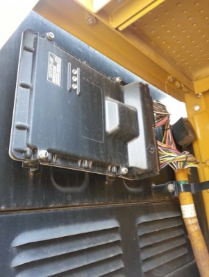 ขออนุญาติขาย320D  กระบอกดำชั่วโมง 4XXXพร้อมใช้งาน  ราคา 2000000 สนใจติดต่อ  ช่างดำ  0853224877-0988930465