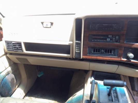 ขาย Jeep ตามสภาพ ไม่มีเครื่อง ไม่มีเอกสาร