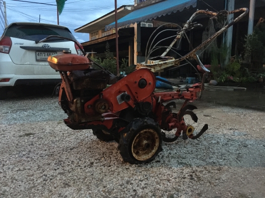 รถพรวนดิน เครื่องเบนซินล้อยาง